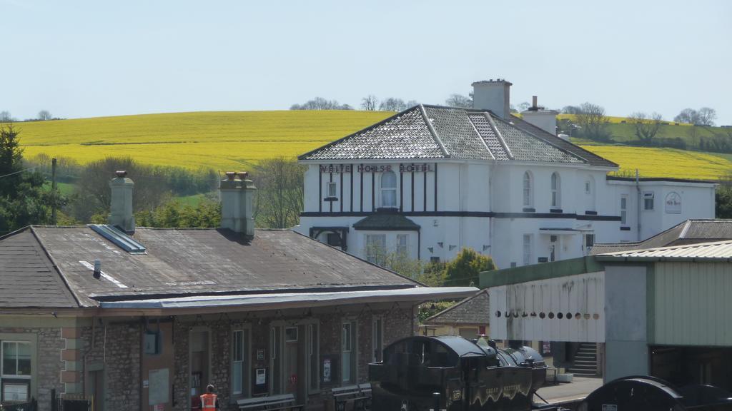 The Station Guest House Galmpton Dış mekan fotoğraf